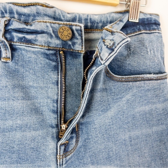 Urban Outfitters BDG Womens Size 28 Distressed Twig High Rise Skinny Jean - Picture 8 of 15